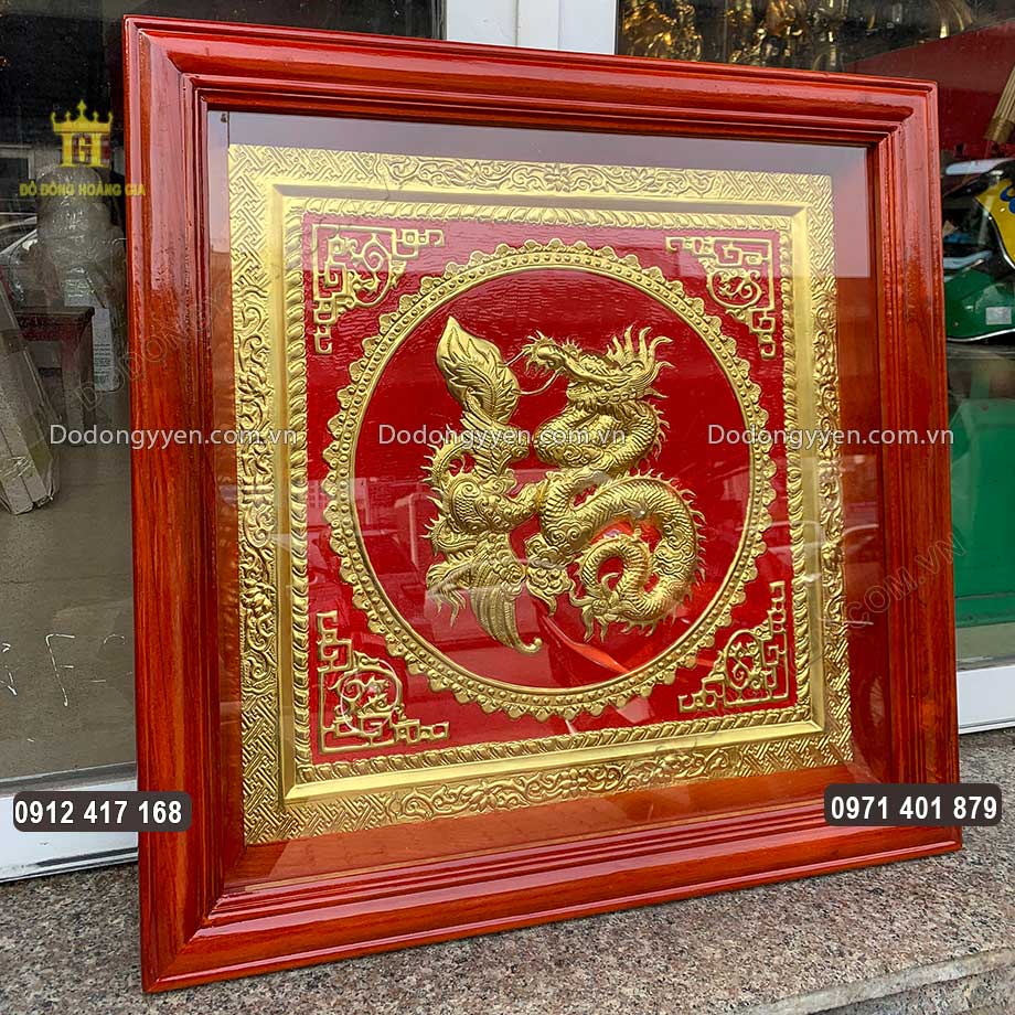 Từng họa tiết hoa văn tr&ecirc;n vật phẩm được chạm th&uacute;c sắc n&eacute;t